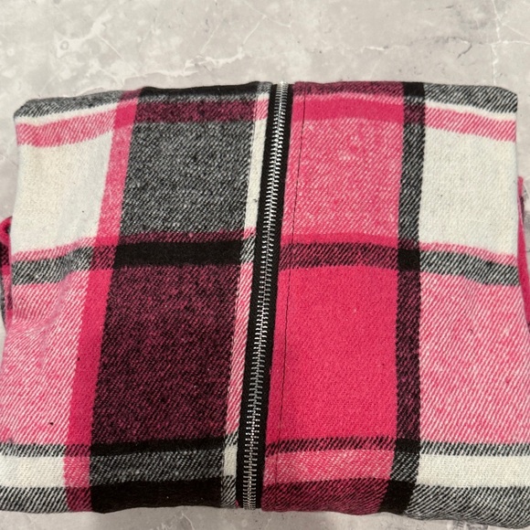 Pink and Black Plaid Zip-Up Jacket - Picture 6 of 10